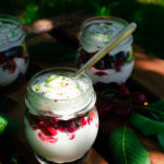 Petit pot de mousse cerises et cookies