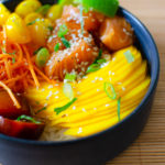 Poke bowl orange au saumon